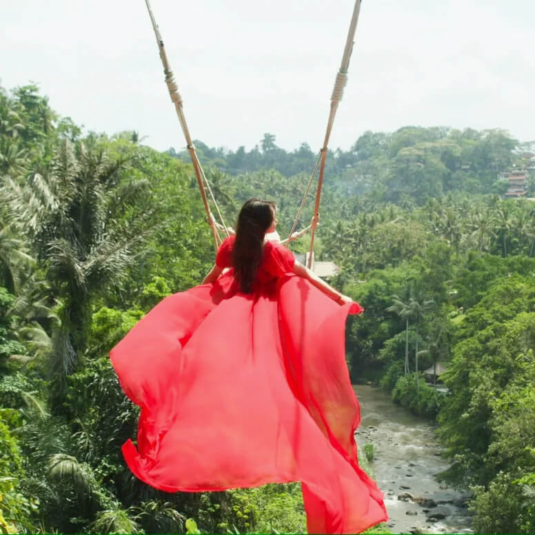 bali-desa-swing-must-visit-giant-swing-in-bali